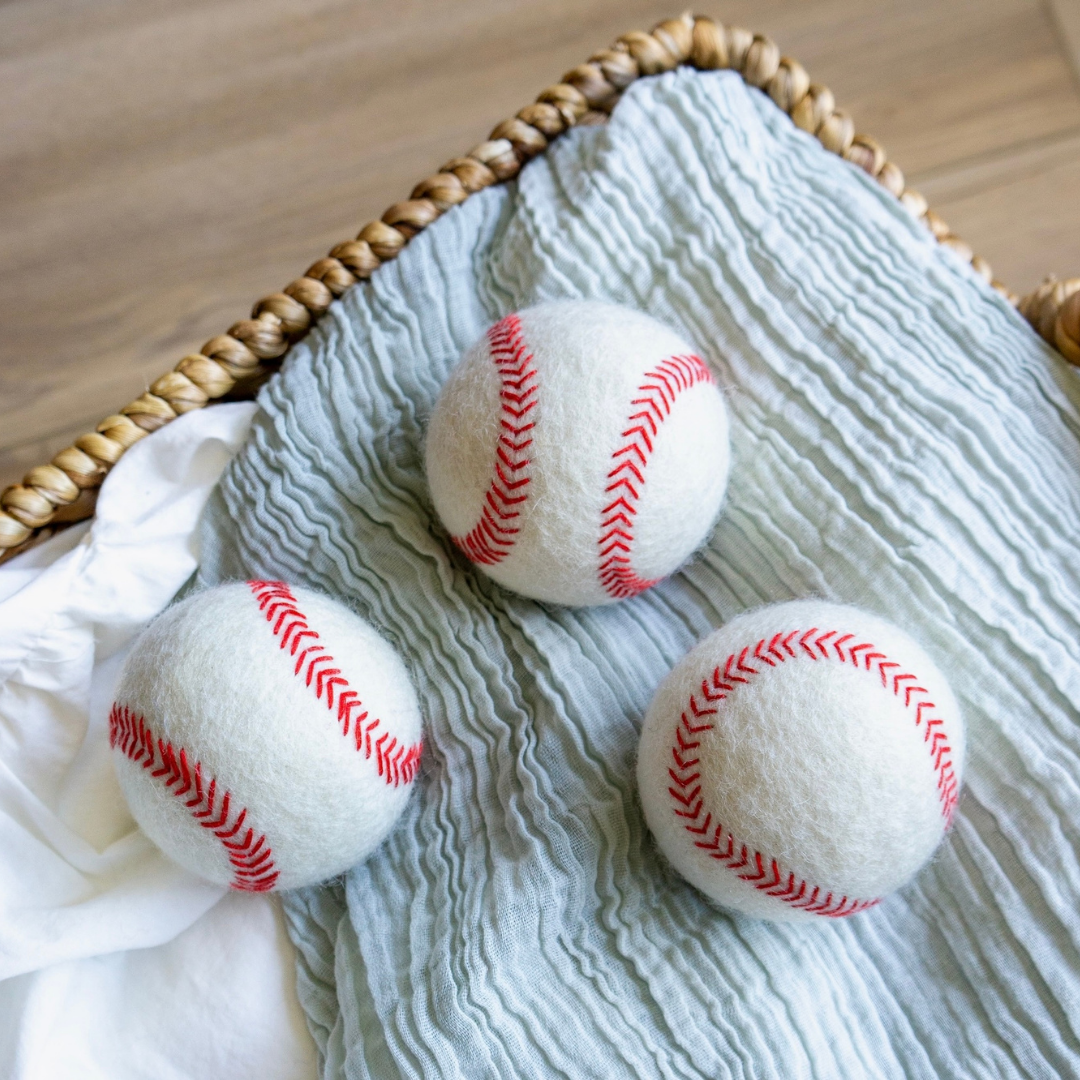 Friendsheep Organic Wool Baseball Dog Ball