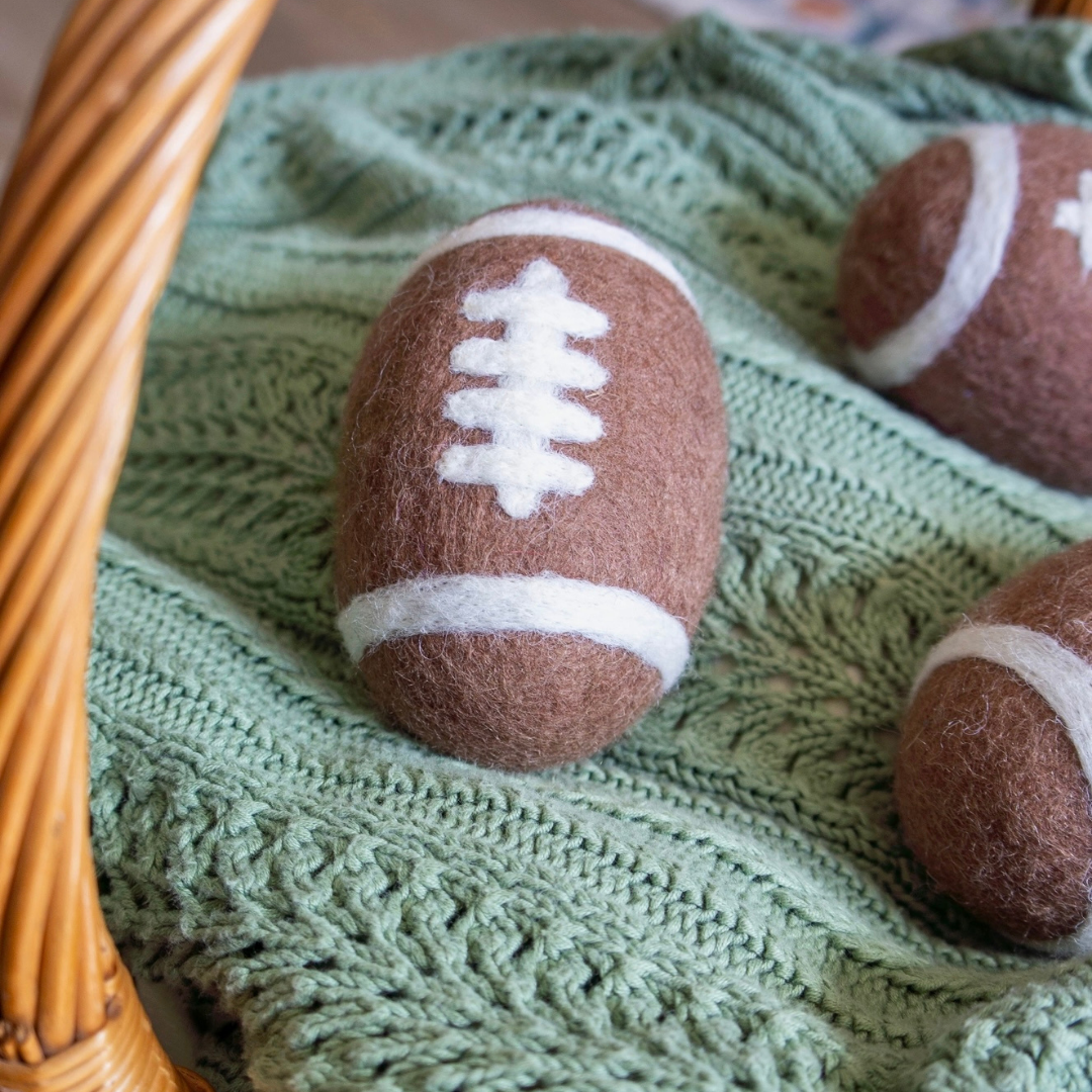Friendsheep Organic Wool Football Dog Ball