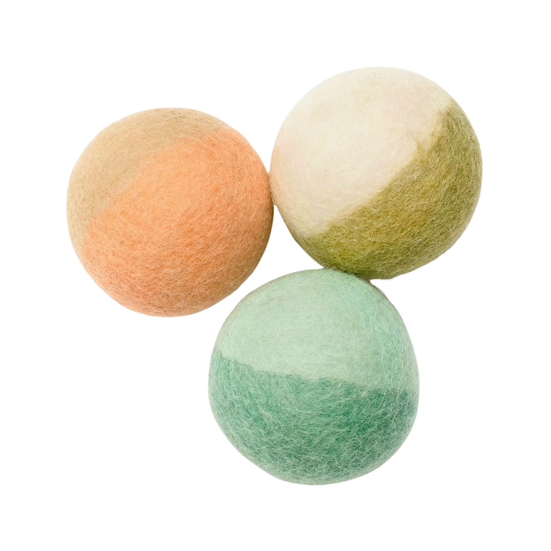 Awoo Have A Ball Wool Trio