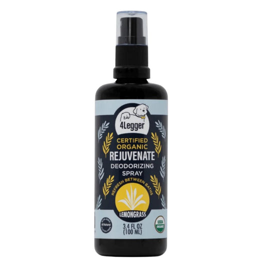This lemongrass essential oil dog deodorizer has a refreshing lemony scent that uplifts the spirit and relaxes the mind. Lemongrass is also a natural pest deterrent and also helps to reduce the presence of fungus and bacteria.